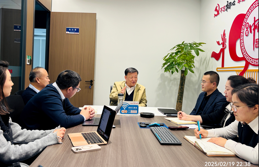 K8凯发官网网址股份董事长朱建民莅临上海K8凯发官网网址指导工作